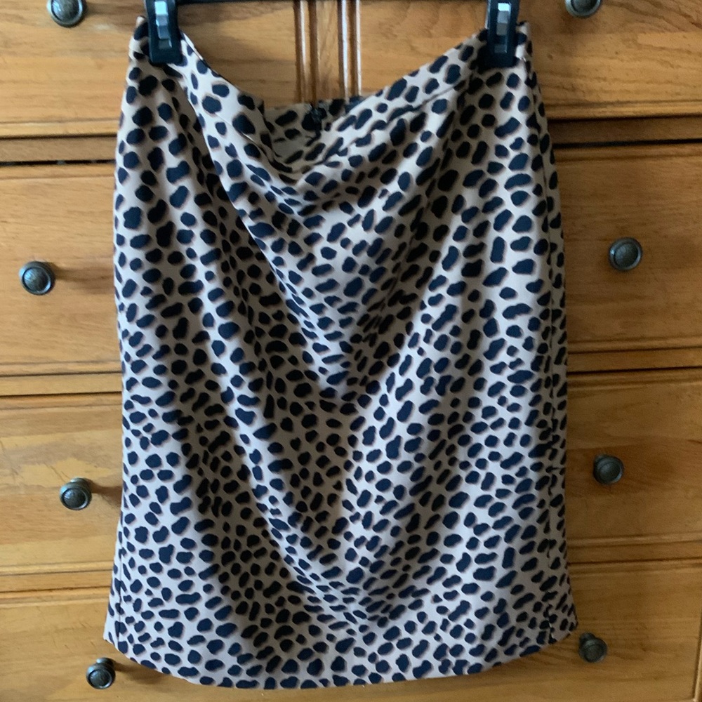 Ann taylor leopard skirt size 8